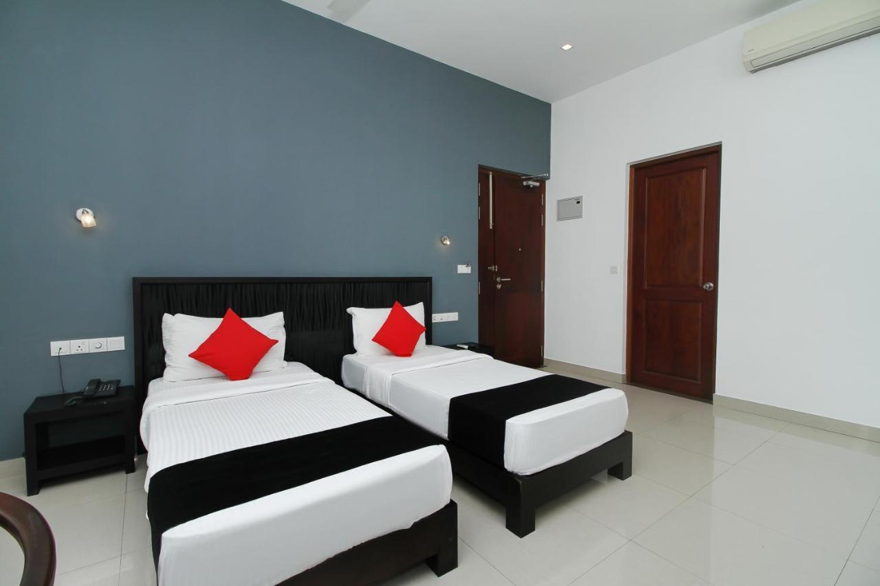 Golden Pier City Hotel Colombo Exterior photo